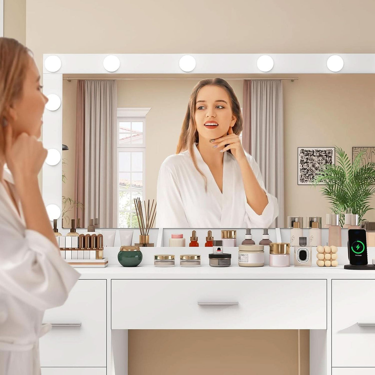 Isolde Illuminated Vanity Desk